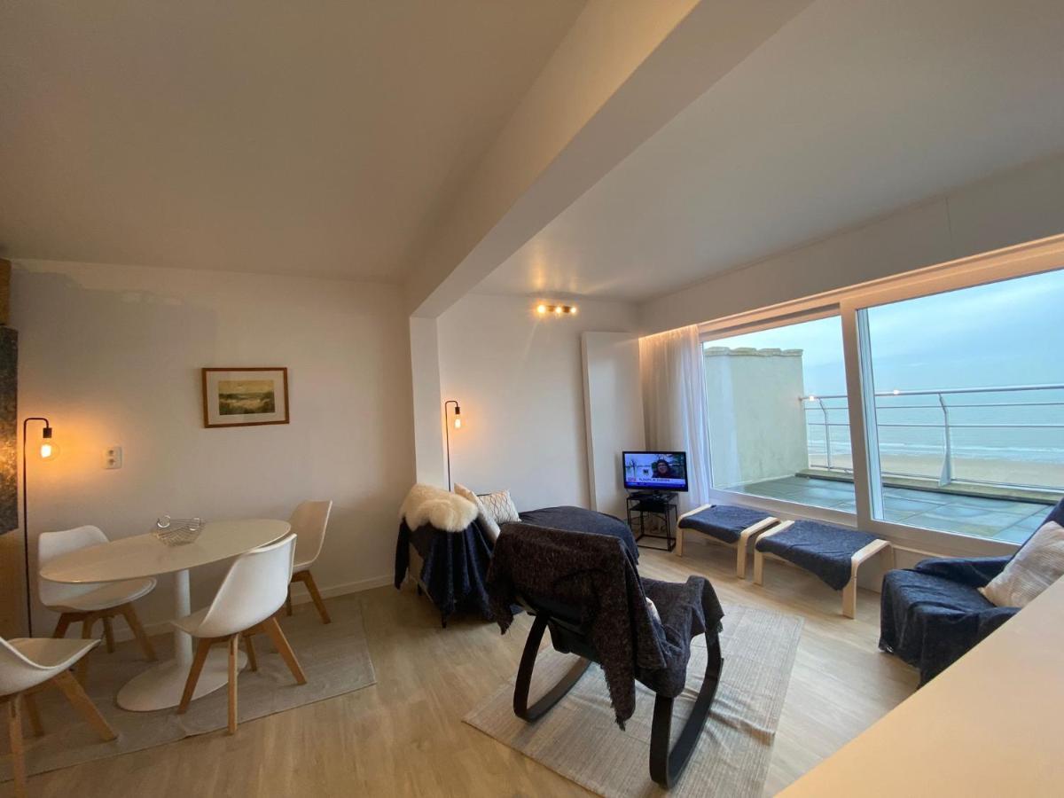 Appartamento Penthouse On The Belgian Coast With Sea & Landscape Views Wenduine Esterno foto