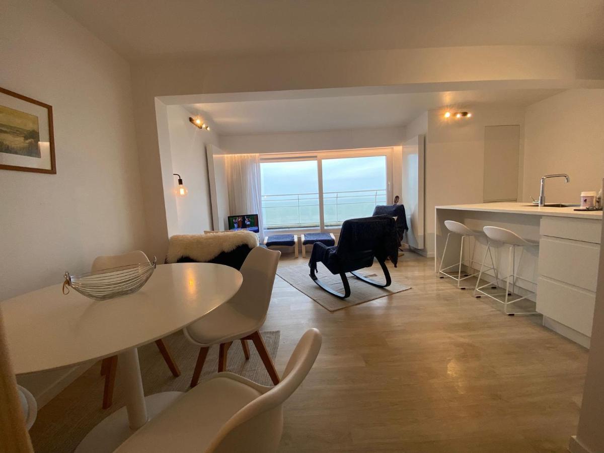 Appartamento Penthouse On The Belgian Coast With Sea & Landscape Views Wenduine Esterno foto